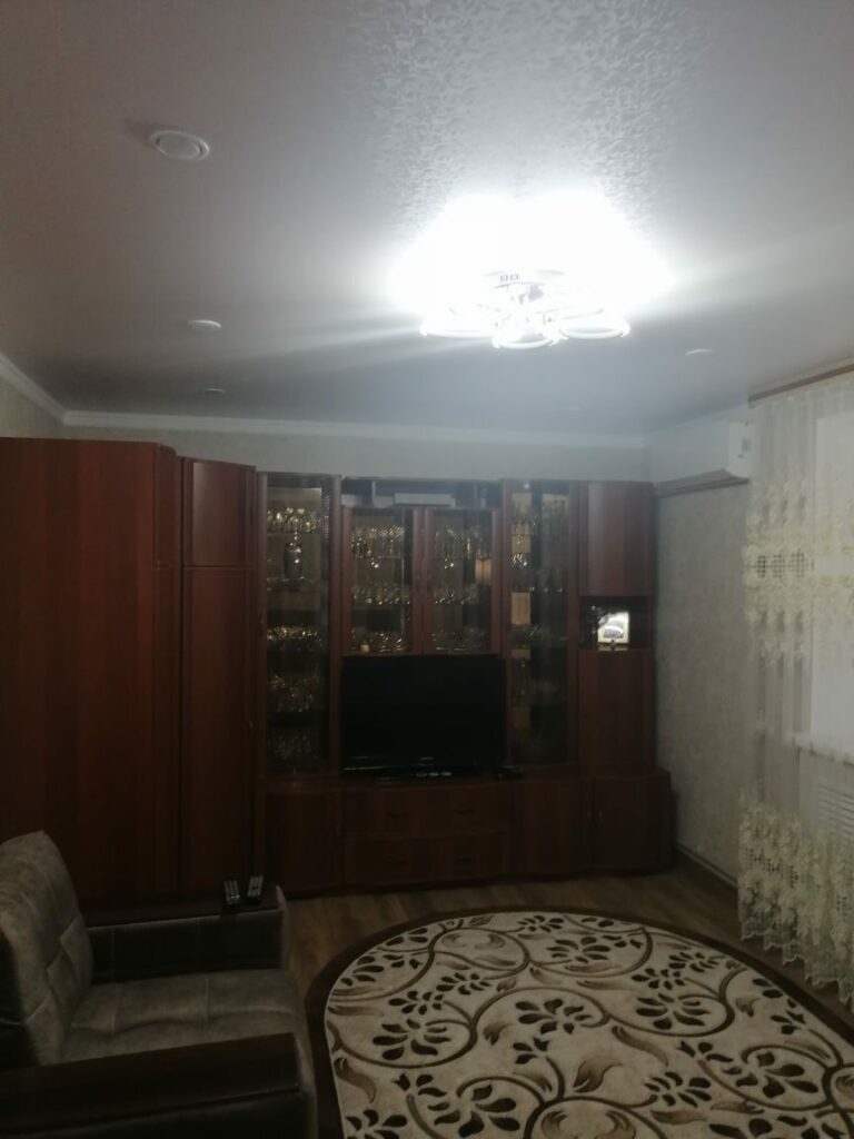 Продаётся 2х комнатная квартира с ремонтом в п. Новокумском
