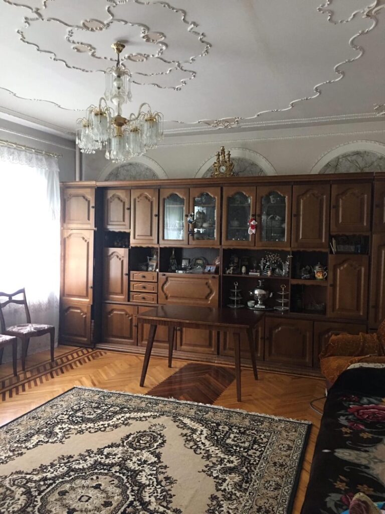 Продаётся большой дом